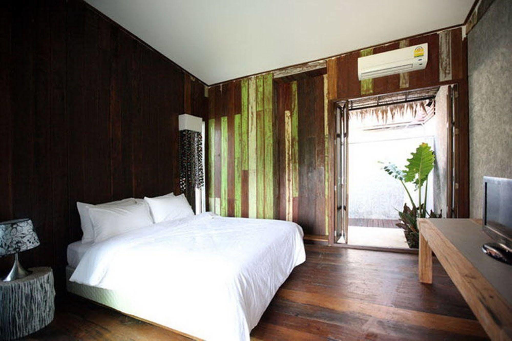 Chababaancham Resort Amphawa Exterior photo
