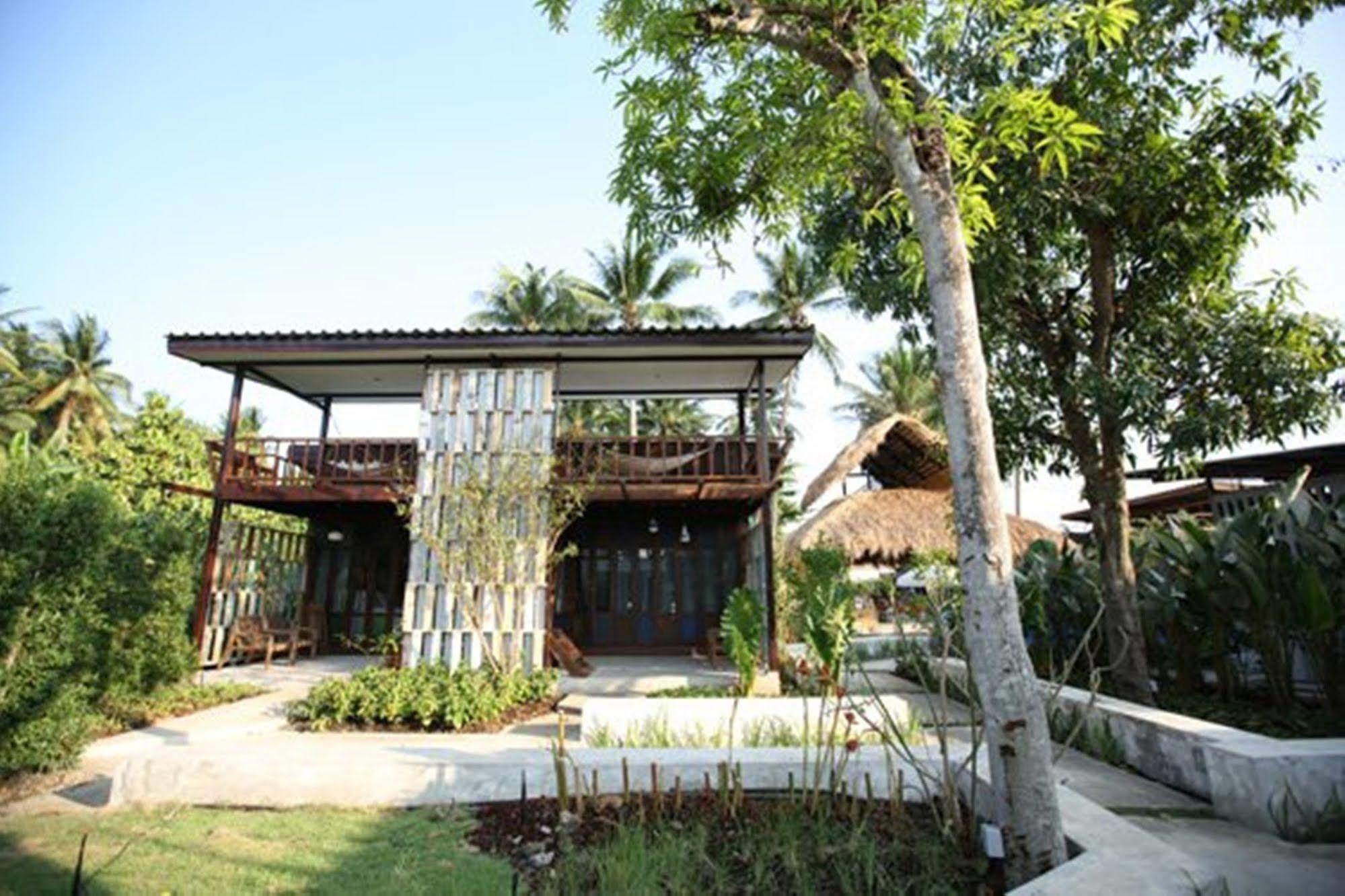 Chababaancham Resort Amphawa Exterior photo
